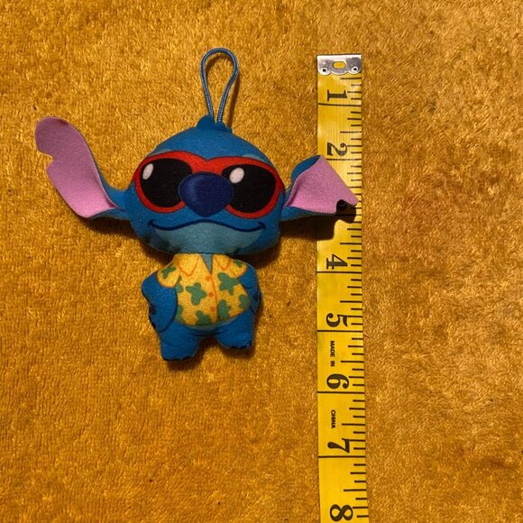 Mini Stitch Plush - Picture 3 of 10